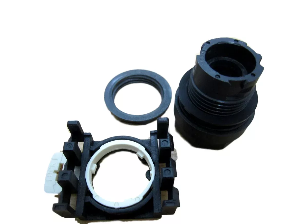 Eaton E22NB3 22.5 mm Green Illuminated Flush Non-metallic Pushbutton Operator
