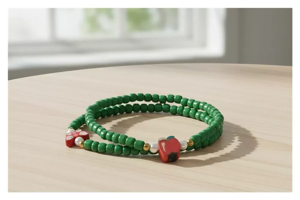 Handmade Solid Green Beaded Bracelet with Accent Charms, Novelty Jewelry, Boho-chic